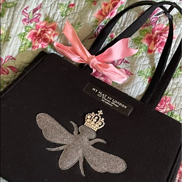 My Flat in London Handbags - My Flat In London Felt Queen Bee Purse